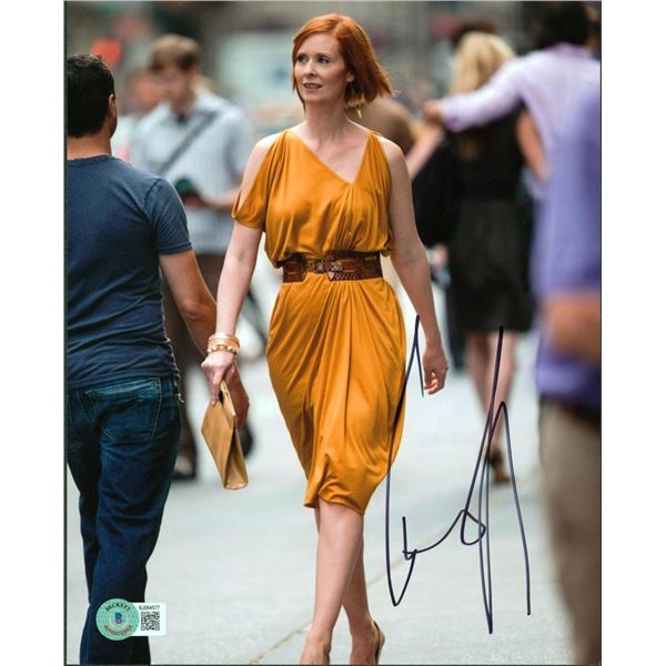 CYNTHIA NIXON SIGNED SEX IN THE CITY 8 X 10 (BECKETT COA)