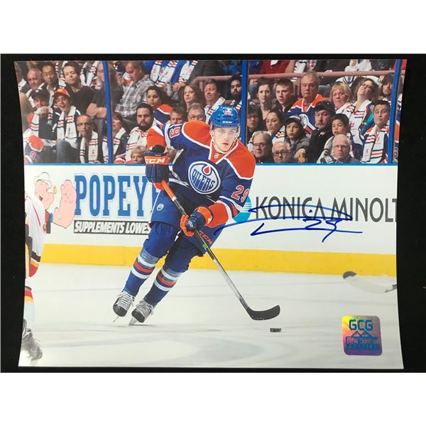 LEON DRAISAITL SIGNED 8X10 PHOTO GCG COA