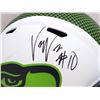 Image 2 : KENNETH WALKER III SIGNED SEATTLE SEAHAKS FULL SIZE HELMET (BECKETT COA)