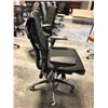 Image 2 : HERMAN MILLER EMBODY BLACK/GRAPHITE FULLY ADJUSTABLE GAMING TASK CHAIR RETAIL VALUE $2,960 CAD