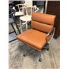 Image 2 : HERMAN MILLER NUTMEG LEATHER SOFT PAD PNEUMATIC MANAGEMENT CHAIR, RETAIL VALUE $5,245.00 CAD