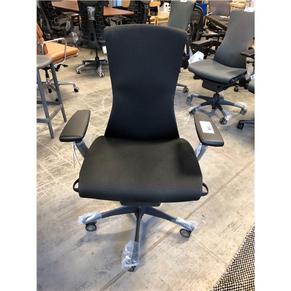 HERMAN MILLER EMBODY BLACK/GRAPHITE FULLY ADJUSTABLE GAMING TASK CHAIR RETAIL VALUE $2,960 CAD