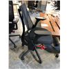 Image 2 : HERMAN MILLER SAYL BLACK ADJUSTABLE TASK CHAIR RETAIL VALE $1,108.00 CAD