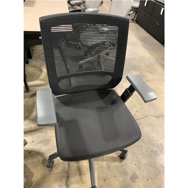 *L* BLACK MESH BACK ERGONOMIC  TASK CHAIR STYLE A