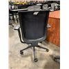 Image 2 : *L* BLACK MESH BACK ERGONOMIC TASK CHAIR STYLE B