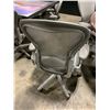 Image 2 : *L* GREY HERMAN MILLER AERON ERGONOMIC TASK CHAIR SIZE MEDIUM  - WITH LUMBAR SUPPORT ( DAMAGE ON