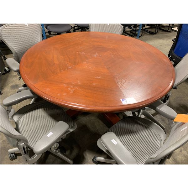 *L* ROUND CHERRY 6 SEAT DINING TABLE