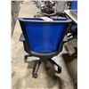 Image 2 : *L* STEELCASE BLUE MESH BACK ERGONOMIC TASK CHAIR