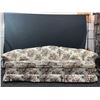 Image 1 : Vintage Floral Couch And Pillows