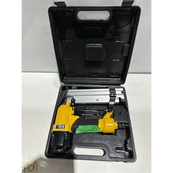 Power Fist 2 in 1 Air stapler/nailer