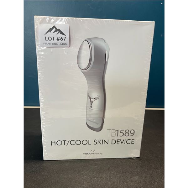 Lot of 1 TouchBeauty TB1589 Hot/Cool Skincare Face Lifting/Skin Tightening Massaging Device