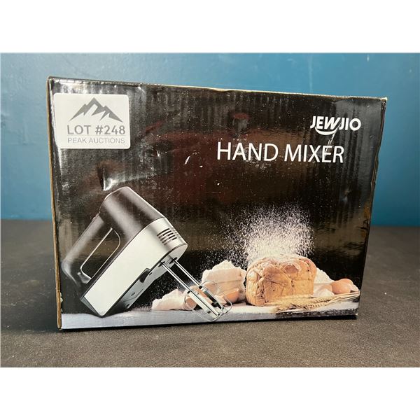 Lot of 1 Kitchen Hand Mixer