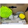 Image 3 : Lot of 1 Electric Rechargeable Spin Scrub Brush