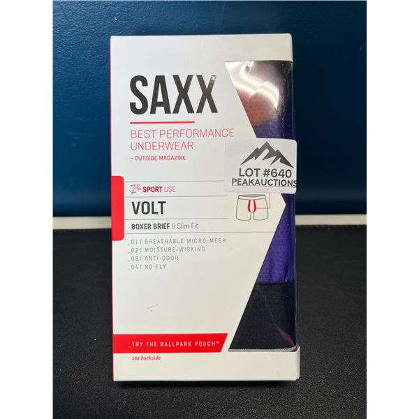 Lot of 1 Pair of SAXX Volt Mens Boxer Briefs - Size Medium