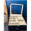 Image 3 : Lot of 1 Jewelry Storage Box
