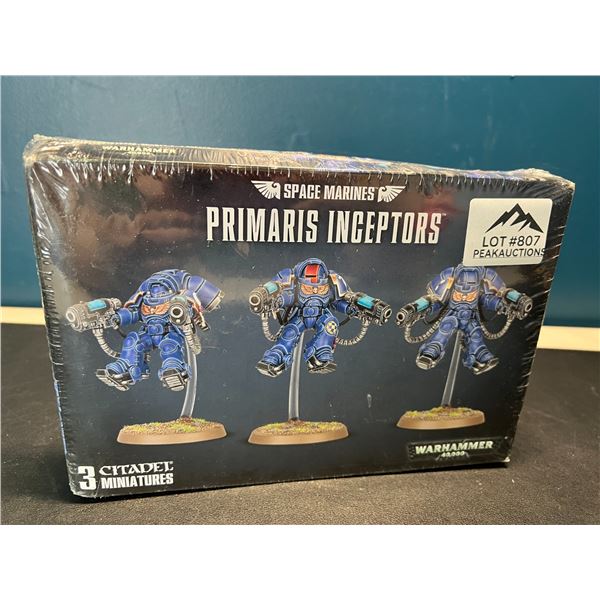 Lot of 1 Warhammer Primaris Inceptors Minature Toy Set