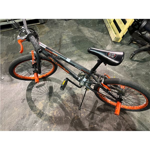 Lot of 1 Kent Chaos Freestyle Bicycle - Used
