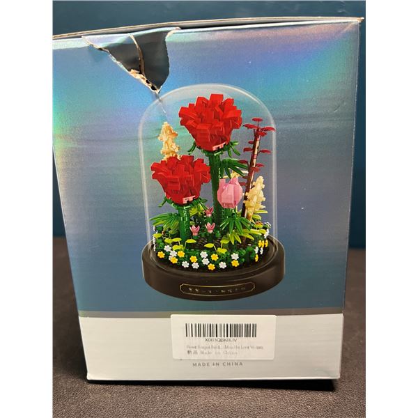 Lot of 1 Rose/Botanical Style Building Toy Set