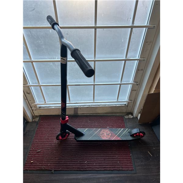 Lot of 1 Scooter - Used