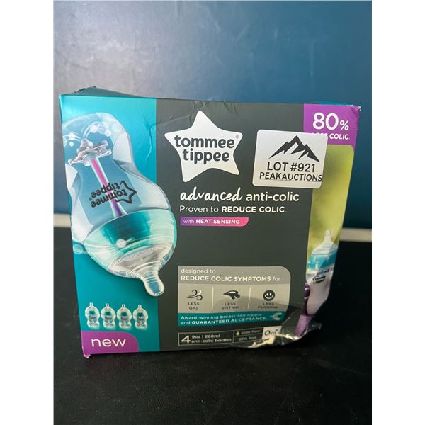 Lot of Tommee Tippee Advanced Anti-Colic Baby Bottles - 4pack