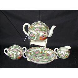 (4 pcs) Rose Medallion