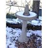 Image 1 : Concrete Bird Bath