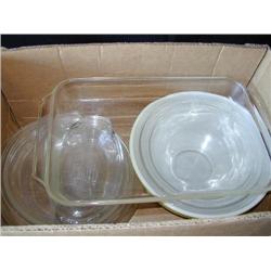 Box: Baking Dishes & Glass Mixing Bowls
