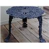 Image 1 : Vintage Cast Metal Round 3 Leg Patio Table