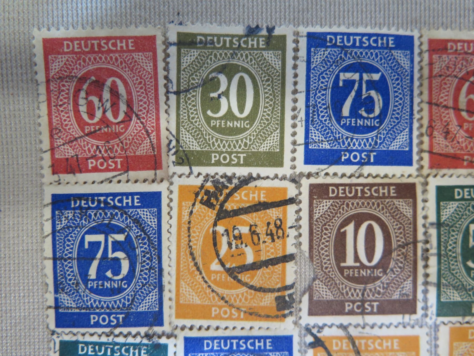 Qty 24 Deutsche Post Stamps, Misc Denominations - Oahu Auctions