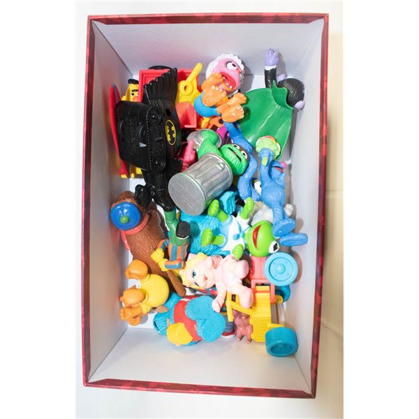 BOX OF VINTAGE MCDONALDS TOYS (80'S & 90'S)