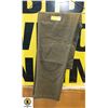 Image 1 : AMAZON ESSENTIALS MENS 32X31 OLIVE JEANS