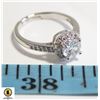 Image 1 : 27-0.80 CT CUBIC ZIRCONIA SURROUNDED BY HALO AND