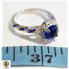 Image 1 : 17-2.0 CT BLUE CUBIC ZIRCONIA IN CENTER WITH BLUE