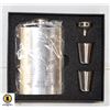 Image 1 : VINTAGE FLASK SET HIGGINS & SON