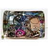 Image 1 : LARGE TIN OF ASSORTED JEWELRIES
