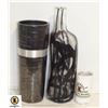 Image 1 : 2 VASES - BLACK AND GLASS THEME