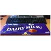 Image 2 : NEW CADBURY DAIRY MILK OVER SIZED 850G BAR