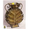 Image 1 : LEAF POT
