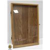 Image 1 : HINGED WOODEN DISPLAY CASE (APPROX 17" X  25")