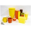 Image 1 : RETRO TUPPERWARE ITEMS
