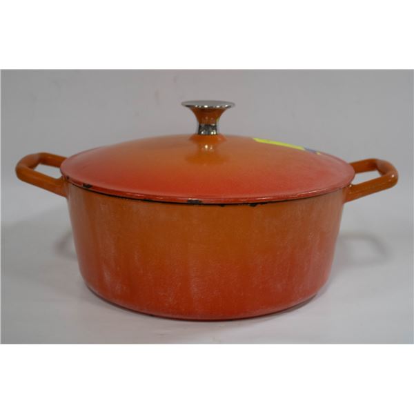 LAGOSTINA CAST IRON POT WITH LID 10.5" WIDE