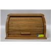 Image 1 : WOODEN BREAD BOX