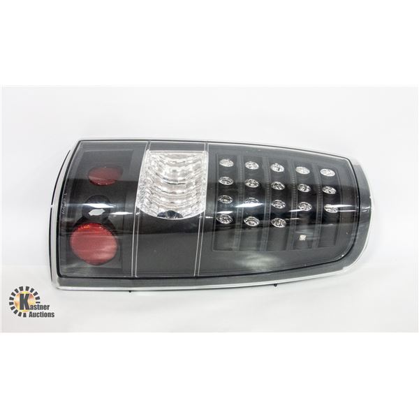 2003-2006 CHEV SILVERADO PSIDE LED TAILIGHT