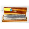 Image 1 : VINTAGE SHARPENING STONE IN WOOD BOX