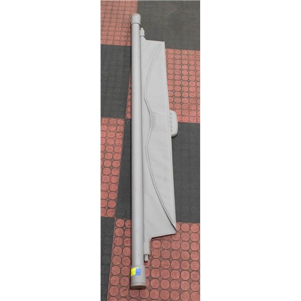 4 FOOT ROLLUP PROJECTOR SCREEN