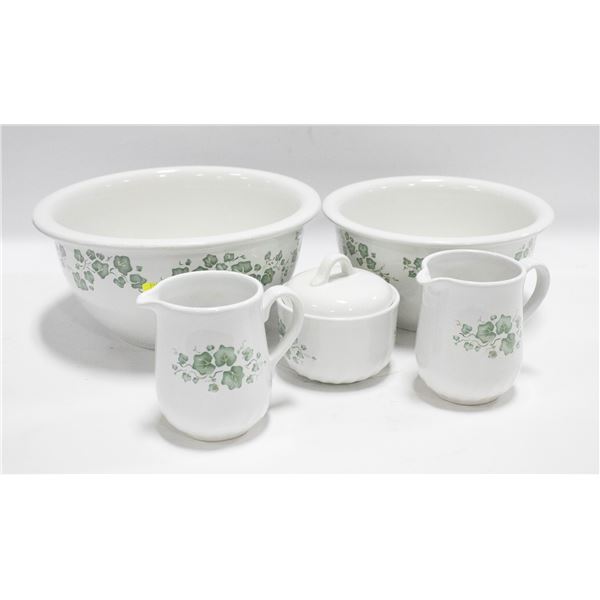 VINTAGE CORELLE, 2 QT. & 3 QT. BOWLS