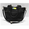 Image 1 : LARGE BLACK PURSE
