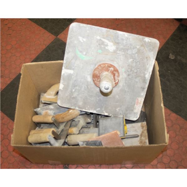 TROWELS- LARGE BOX LOT ASSORTED