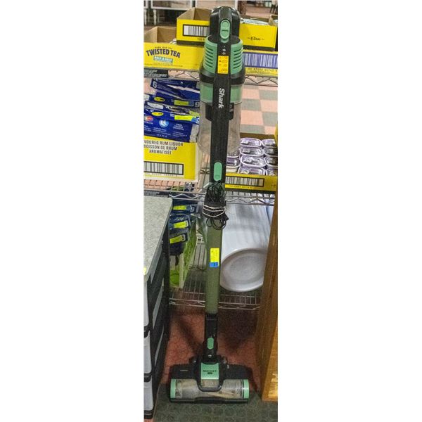 SHARK ROCKET PRO VACUUM