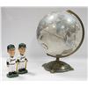 Image 1 : MISC BOX: WORLD GLOBE & 2X #40 CUDDYER TRAPPER